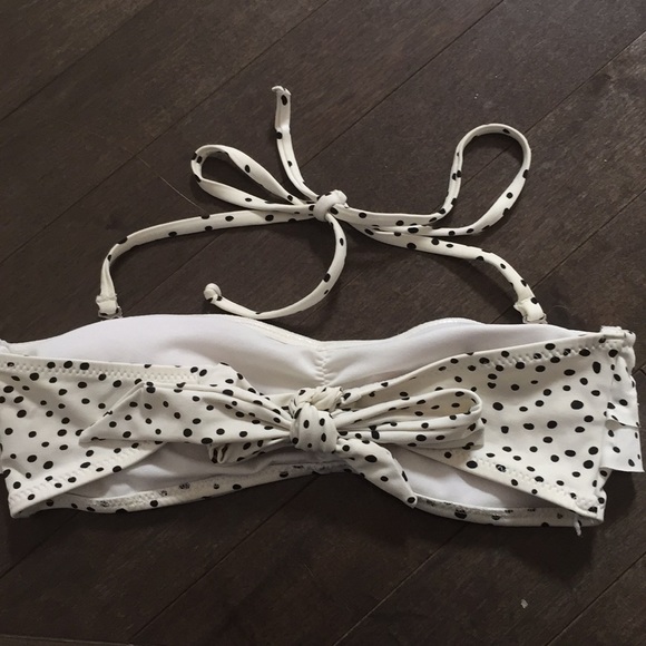 White/Cream Ruffle and Polka-Dot Swimuit Top - Picture 4 of 4